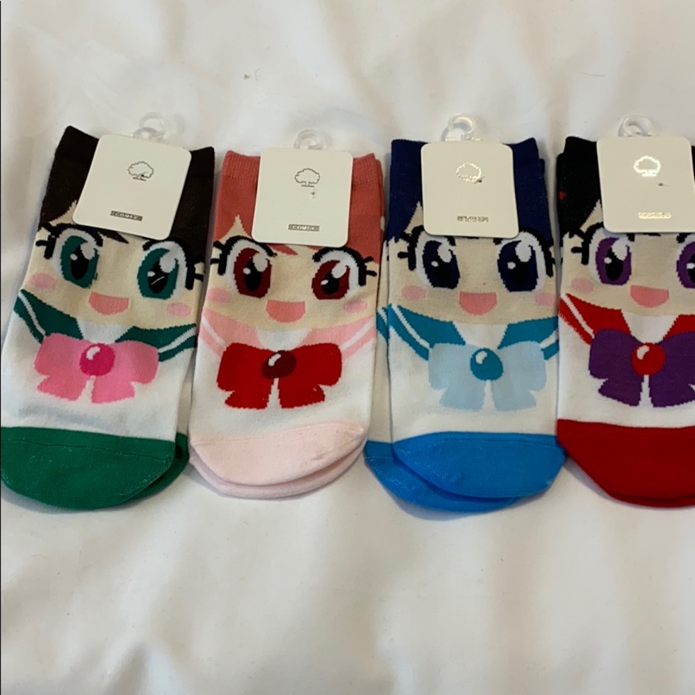New 4 pack designed ankle socks